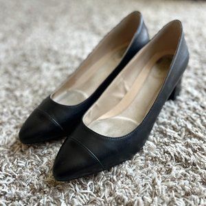 Almost NEW Cole Haan women leather WATERPROOF professional or casual heel shoes